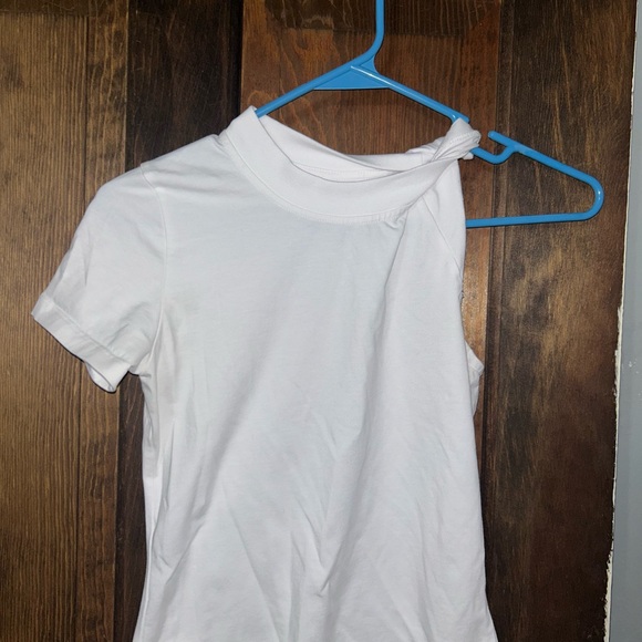 KHY - One Shoulder Twist Tee - Picture 2 of 5